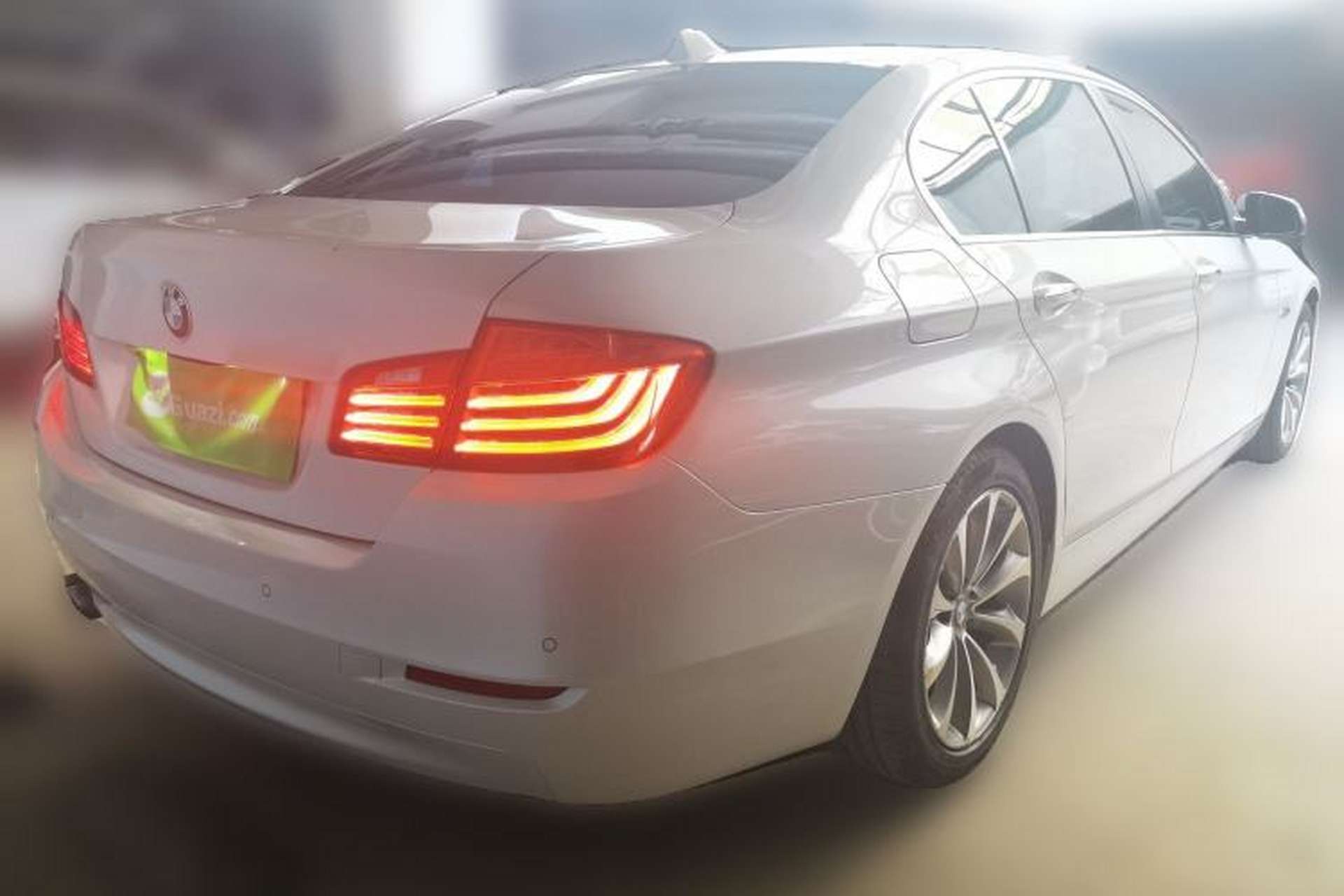 Used BMW 5 Series 2017 525Li Leading Model Rear Right 45 Deg
