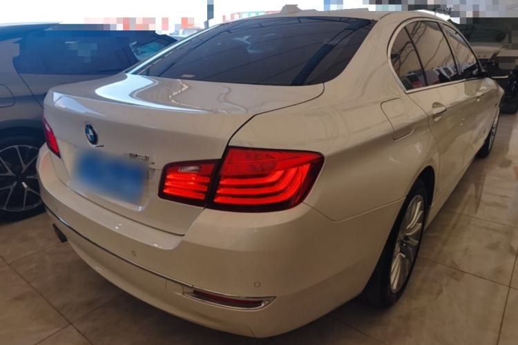 Used BMW 5 Series 2017 525Li Luxury Design Package Rear Right 45 Deg