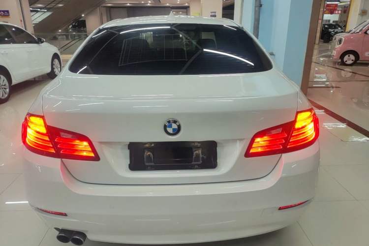 Used BMW 5 Series 2017 525Li Leading Model Rear
