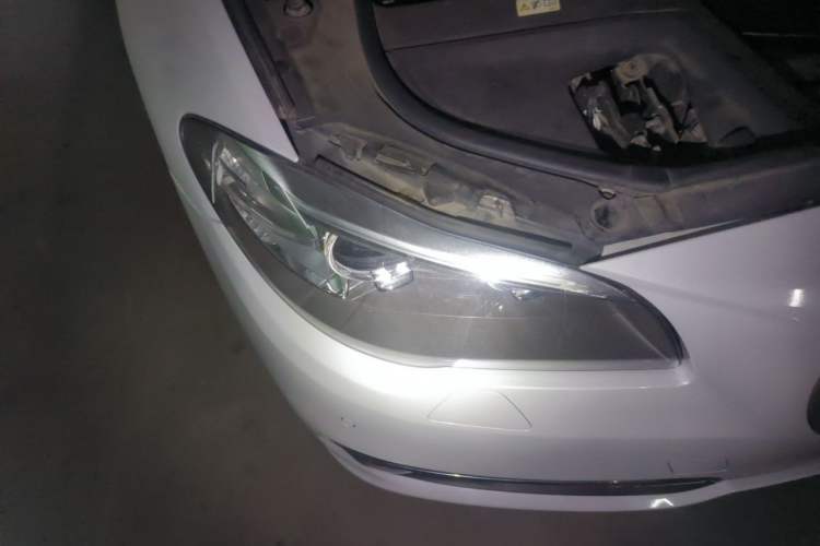 Used BMW 5 Series 2017 525Li Luxury Design Package Right Front Headlight