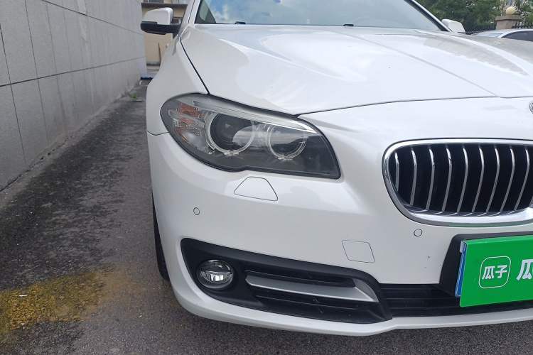 Used BMW 5 Series 2017 525Li Leading Model Right Front Headlight