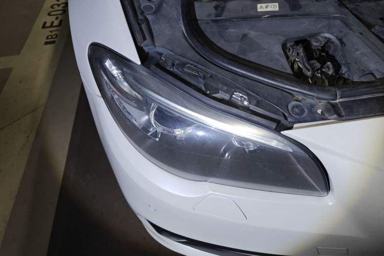 Used BMW 5 Series 2017 520Li Elegant Edition Right Front Headlight