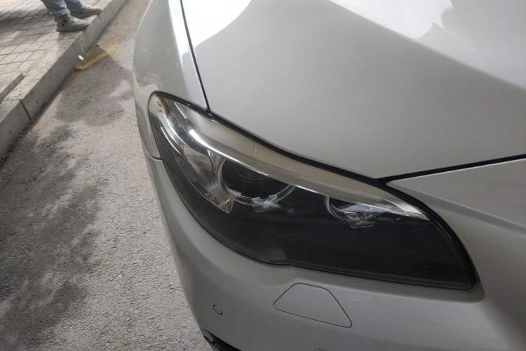 Used BMW 5 Series 2017 525Li Leading Model Right Front Headlight