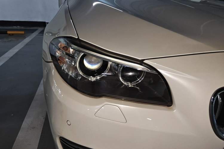 Used BMW 5 Series 2017 520Li Elegant Edition Right Front Headlight