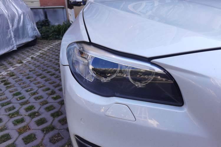 Used BMW 5 Series 2017 525Li Luxury Design Package Right Front Headlight