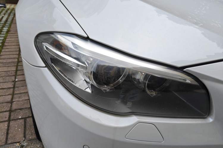 Used BMW 5 Series 2017 525Li Luxury Design Package Right Front Headlight