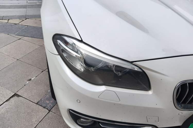 Used BMW 5 Series 2017 525Li Luxury Design Package Right Front Headlight