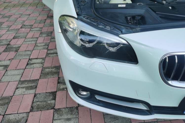 Used BMW 5 Series 2017 528Li xDrive Leading Model Right Front Headlight