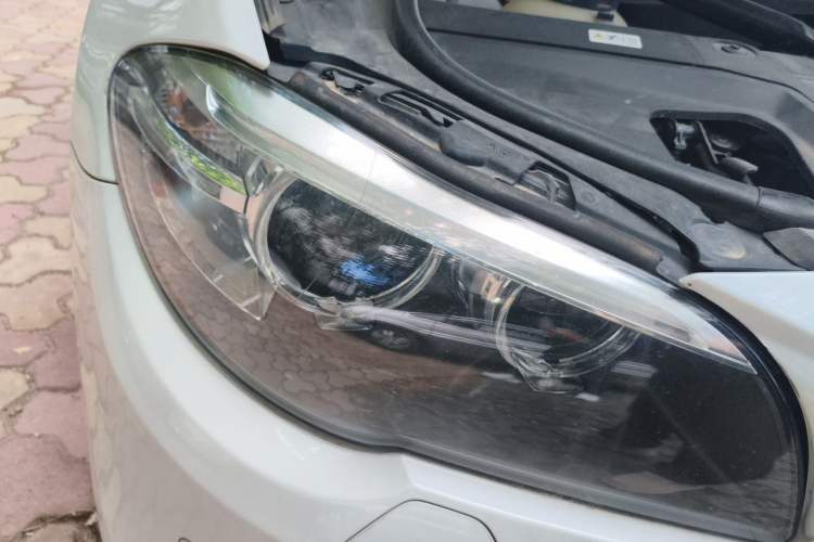 Used BMW 5 Series 2017 525Li Leading Model Right Front Headlight