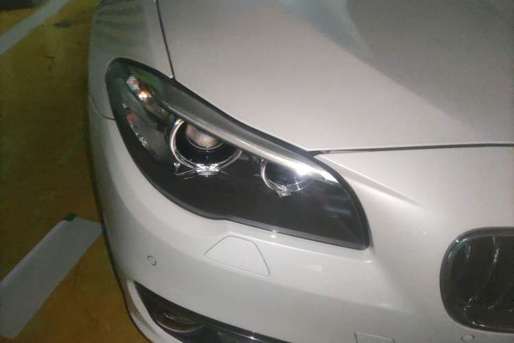 Used BMW 5 Series 2017 525Li Luxury Design Package Right Front Headlight