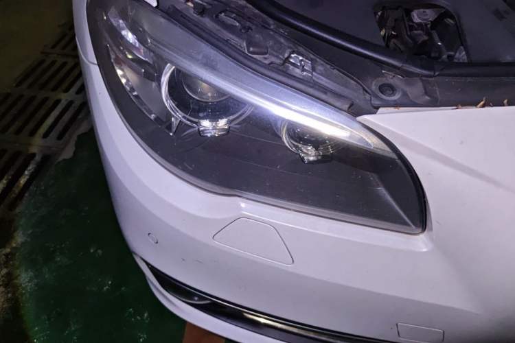 Used BMW 5 Series 2017 525Li Luxury Design Package Right Front Headlight