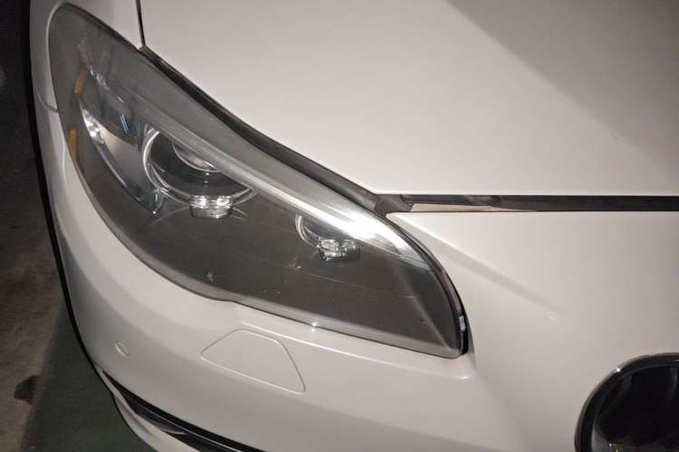 Used BMW 5 Series 2017 525Li Luxury Design Package Right Front Headlight