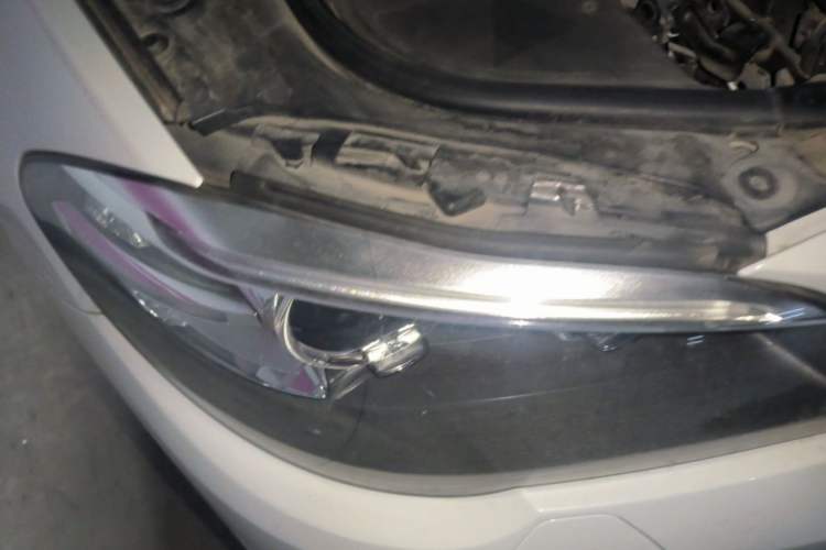 Used BMW 5 Series 2017 528Li Leading Model Right Front Headlight