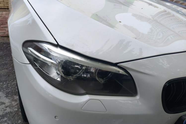 Used BMW 5 Series 2017 525Li Luxury Design Package Right Front Headlight