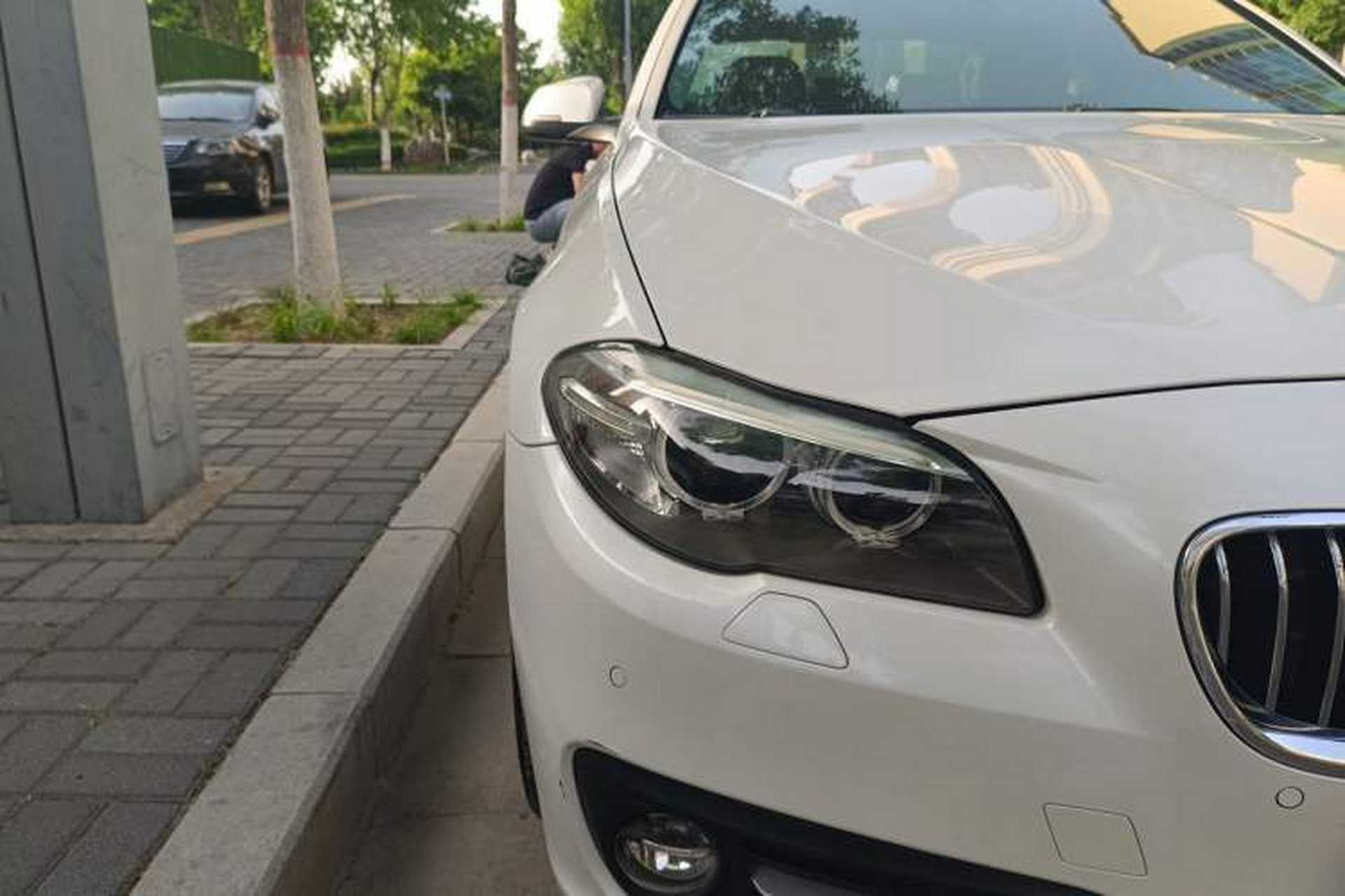 Used BMW 5 Series 2017 528Li Leading Model Right Front Headlight