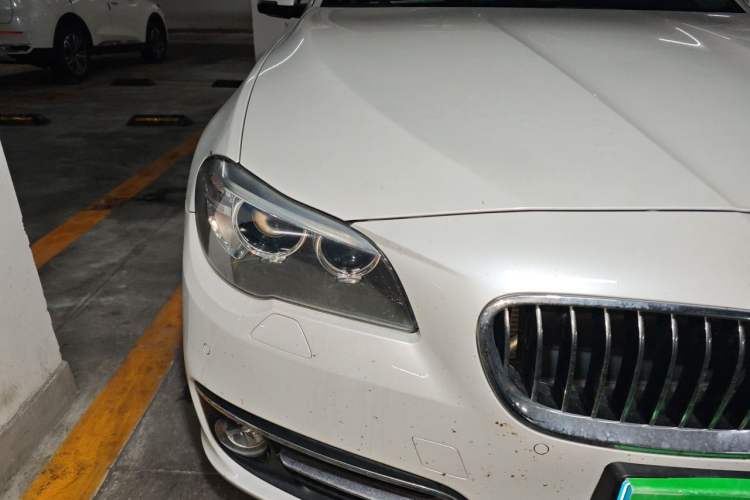 Used BMW 5 Series 2017 525Li Luxury Design Package Right Front Headlight