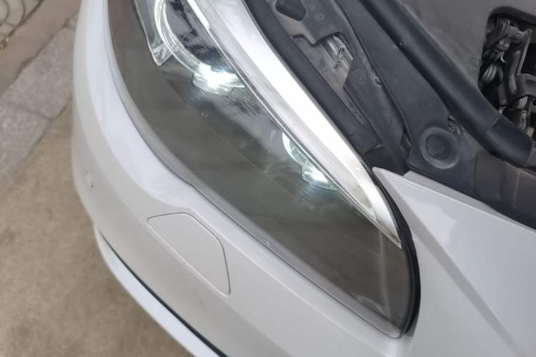 Used BMW 5 Series 2017 520Li Elegant Edition Right Front Headlight