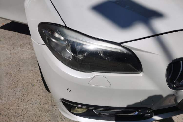 Used BMW 5 Series 2017 525Li Luxury Design Package Right Front Headlight