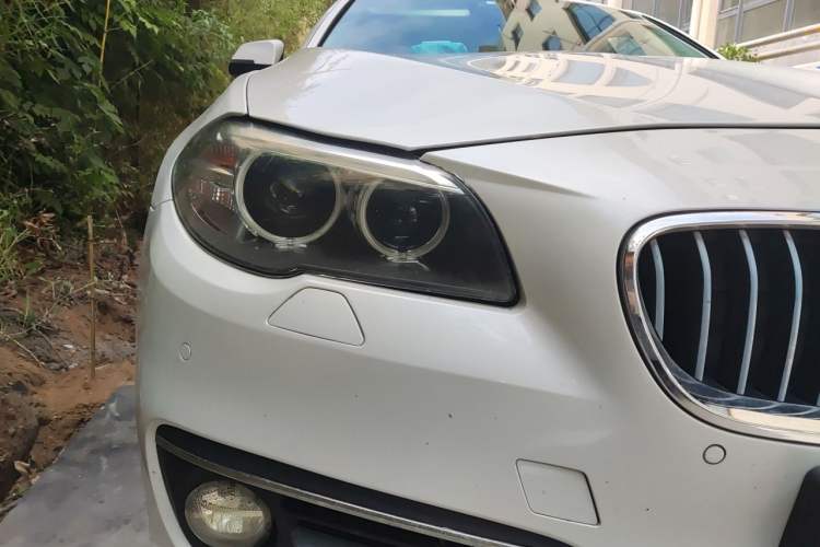 Used BMW 5 Series 2017 525Li Luxury Design Package Right Front Headlight