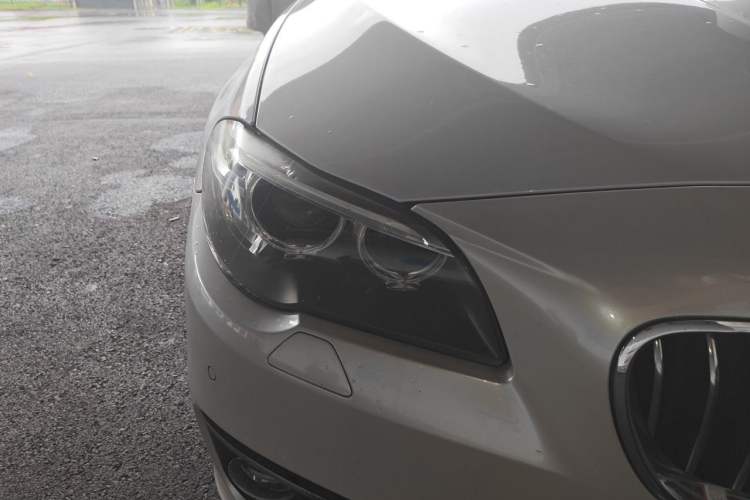 Used BMW 5 Series 2017 525Li Luxury Design Package Right Front Headlight