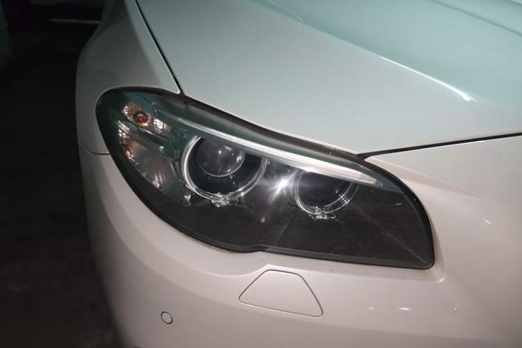 Used BMW 5 Series 2017 525Li Luxury Design Package Right Front Headlight
