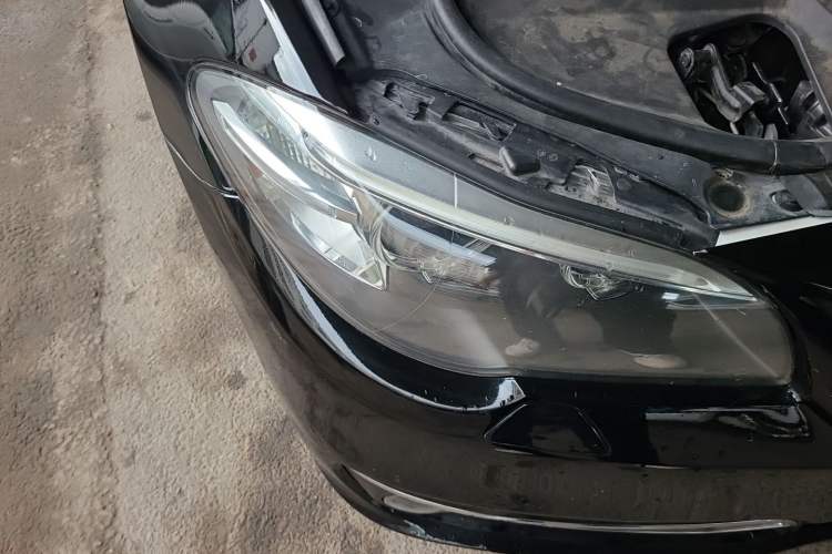 Used BMW 5 Series 2017 525Li Luxury Design Package Right Front Headlight