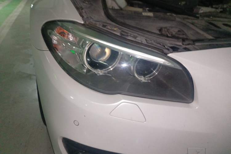 Used BMW 5 Series 2017 525Li Leading Model Right Front Headlight