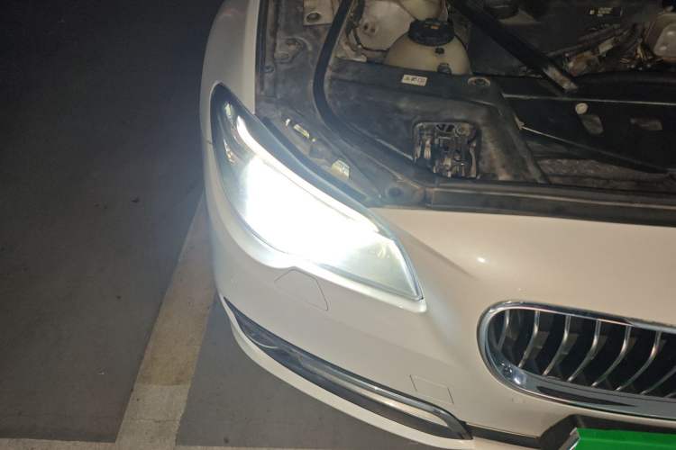 Used BMW 5 Series 2017 528Li Leading Model Right Front Headlight