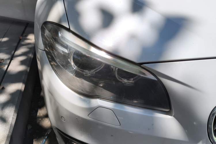 Used BMW 5 Series 2017 525Li Luxury Design Package Right Front Headlight
