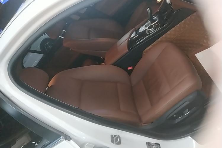 Used BMW 5 Series 2017 525Li Leading Model Right Front Seat