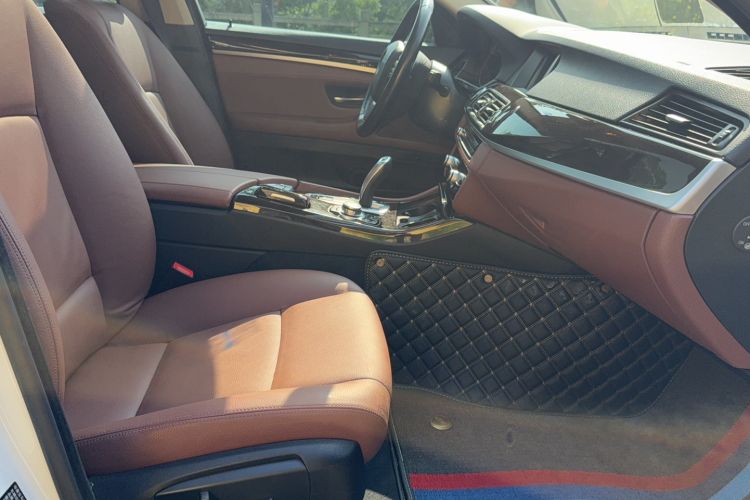 Used BMW 5 Series 2017 525Li Leading Model Right Front Seat