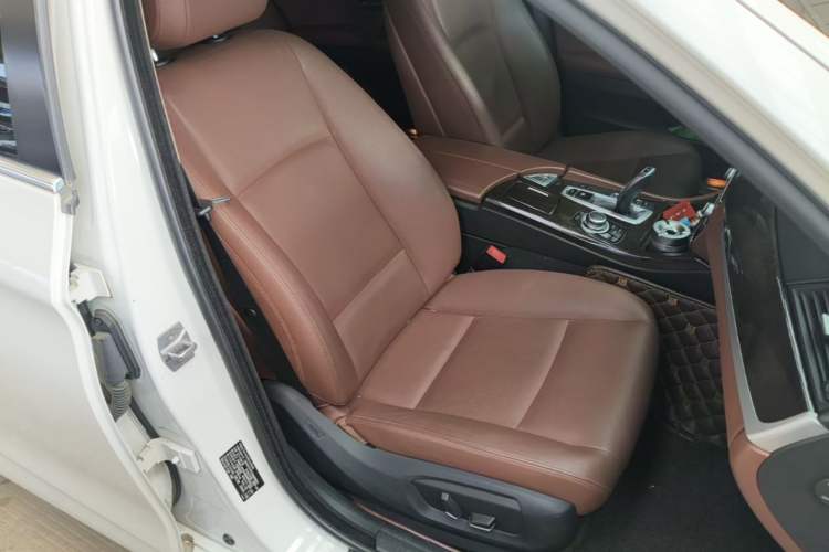 Used BMW 5 Series 2017 525Li Leading Model Right Front Seat
