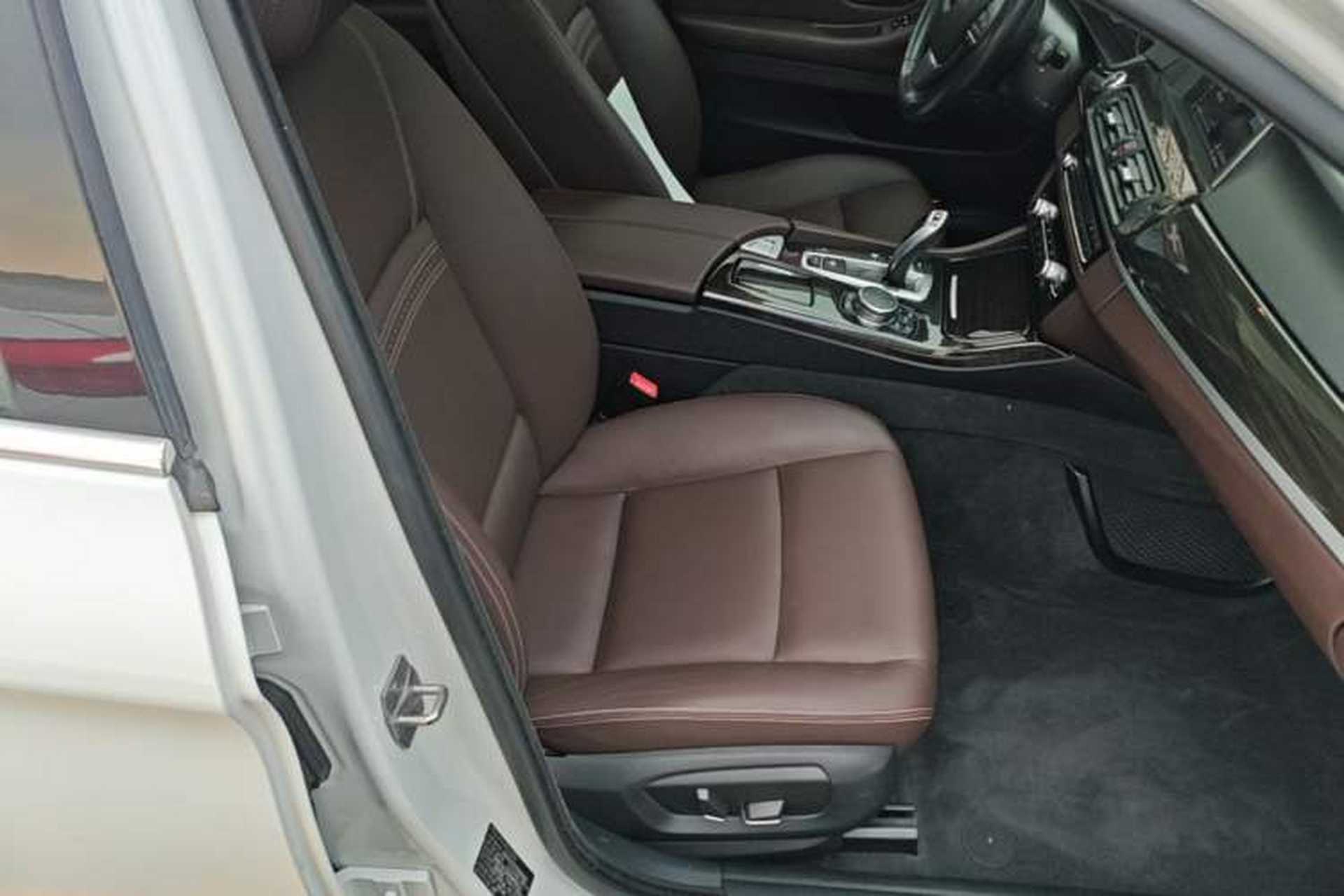 Used BMW 5 Series 2017 525Li Luxury Design Package Right Front Seat