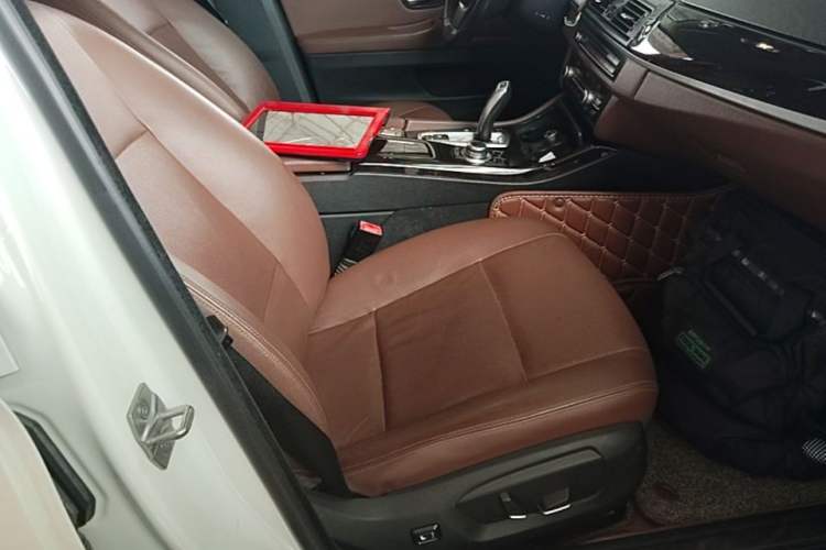 Used BMW 5 Series 2017 525Li Leading Model Right Front Seat