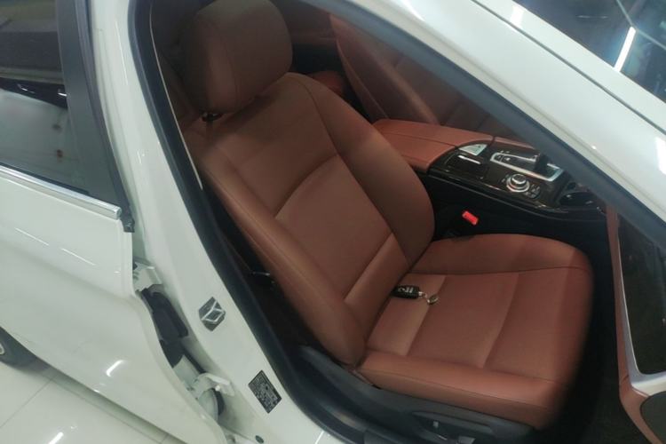 Used BMW 5 Series 2017 525Li Leading Model Right Front Seat