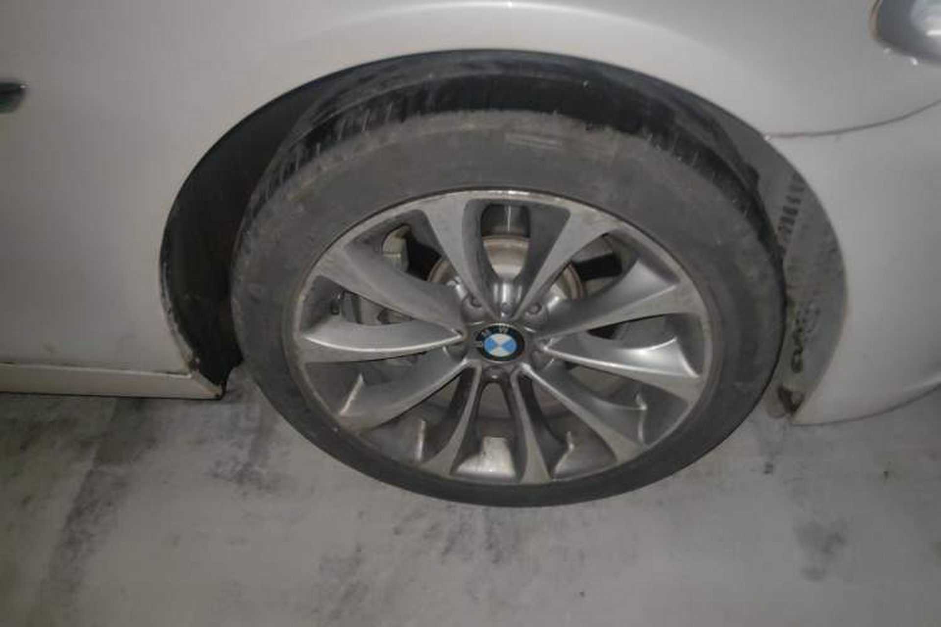 Used BMW 5 Series 2017 525Li Leading Model Right Front Wheel Hub
