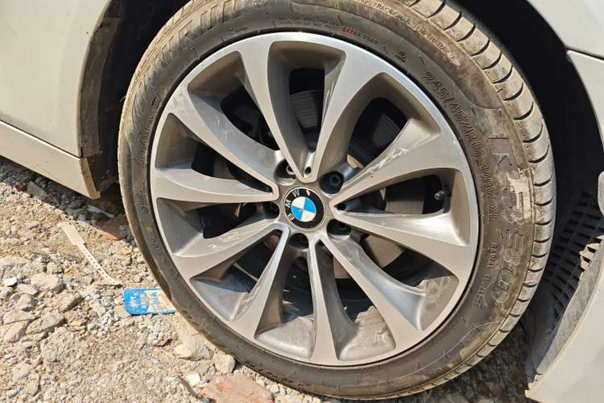 Used BMW 5 Series 2017 525Li Leading Model Right Front Wheel Hub