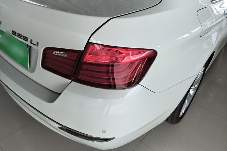 Used BMW 5 Series 2017 525Li Luxury Design Package Right Rear Taillight