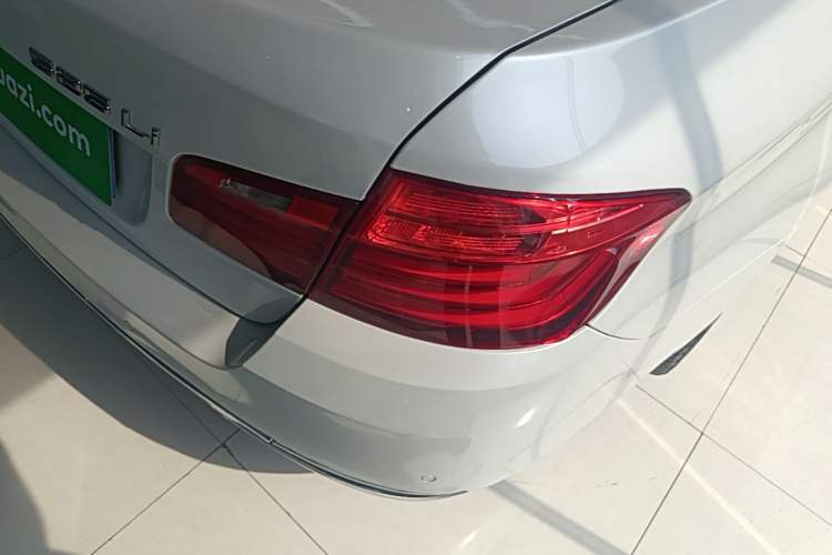 Used BMW 5 Series 2017 525Li Luxury Design Package Right Rear Taillight