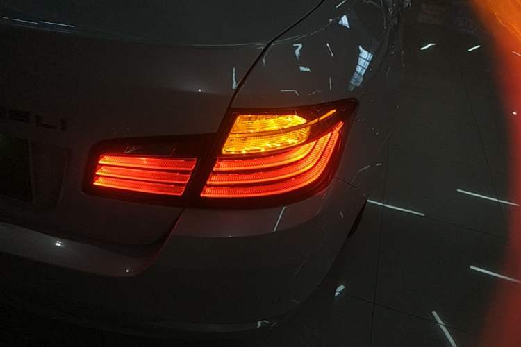 Used BMW 5 Series 2017 525Li Leading Model Right Rear Taillight