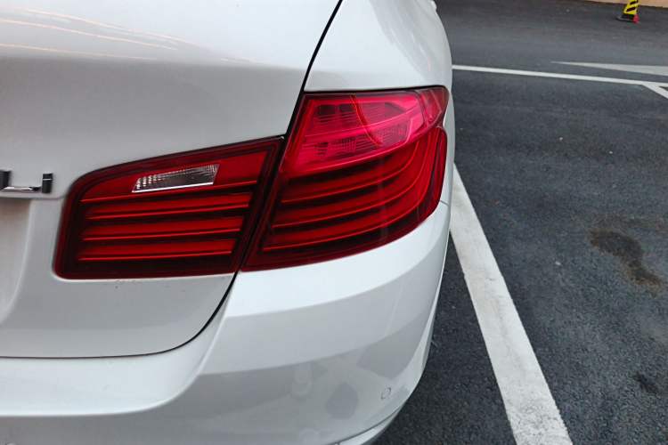 Used BMW 5 Series 2017 520Li Elegant Edition Right Rear Taillight