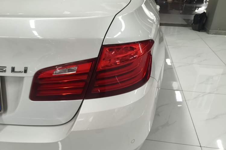 Used BMW 5 Series 2017 525Li Leading Model Right Rear Taillight