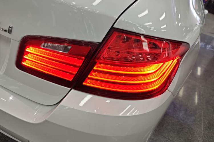 Used BMW 5 Series 2017 520Li Elegant Edition Right Rear Taillight