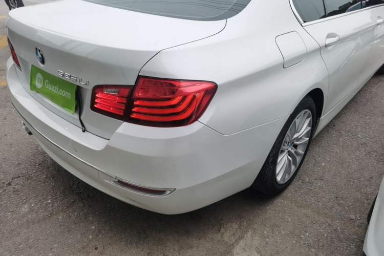 Used BMW 5 Series 2017 525Li Luxury Design Package Right Rear Taillight