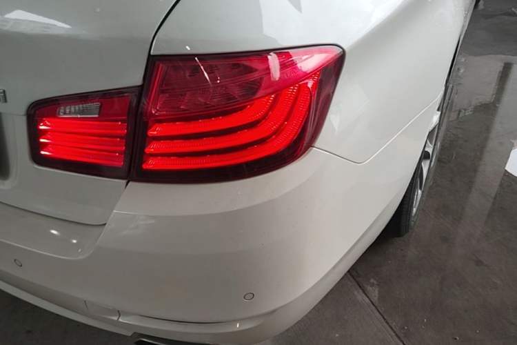 Used BMW 5 Series 2017 525Li Leading Model Right Rear Taillight
