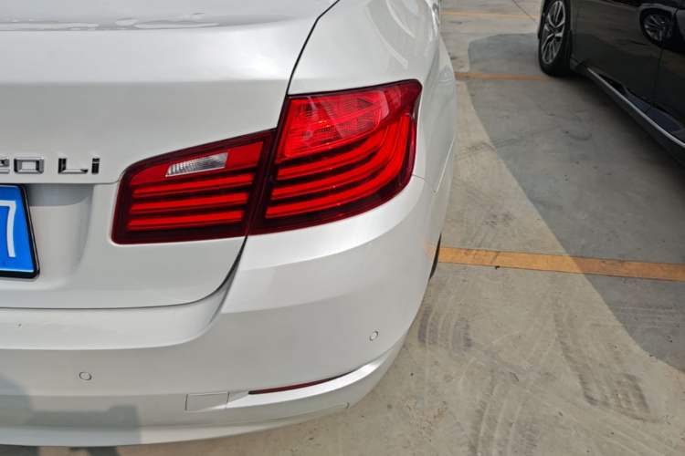 Used BMW 5 Series 2017 520Li Elegant Edition Right Rear Taillight