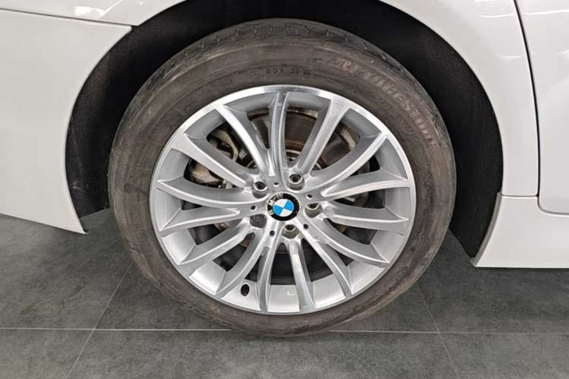Used BMW 5 Series 2017 525Li Luxury Design Package Right Rear Wheel Hub
