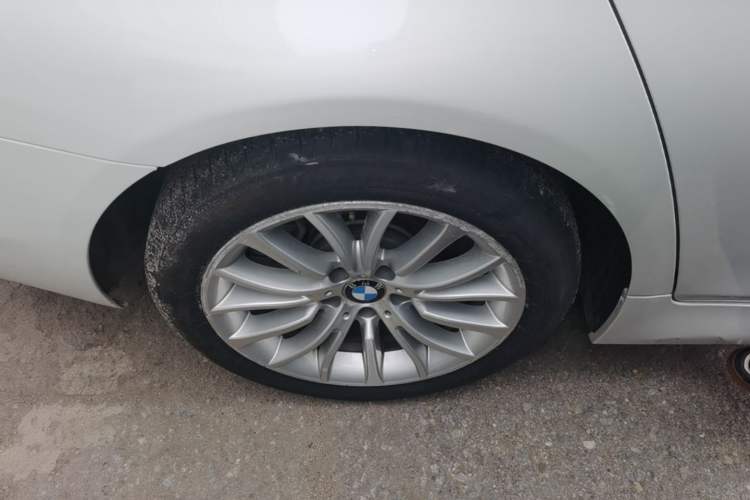 Used BMW 5 Series 2017 525Li Luxury Design Package Right Rear Wheel Hub