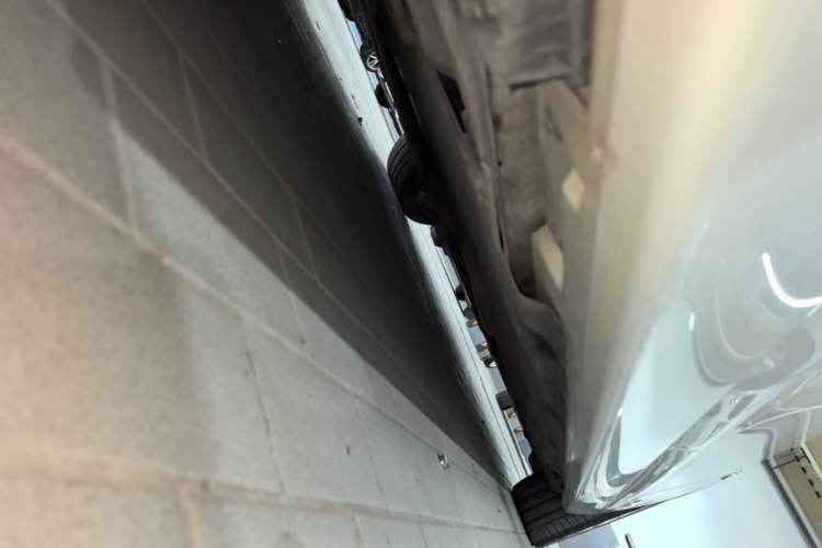 Used BMW 5 Series 2017 525Li Luxury Design Package Right Side Sill