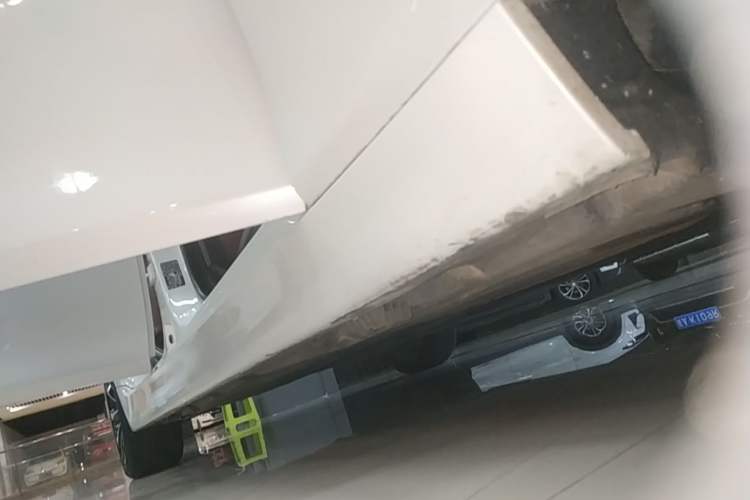 Used BMW 5 Series 2017 525Li Leading Model Right Side Sill